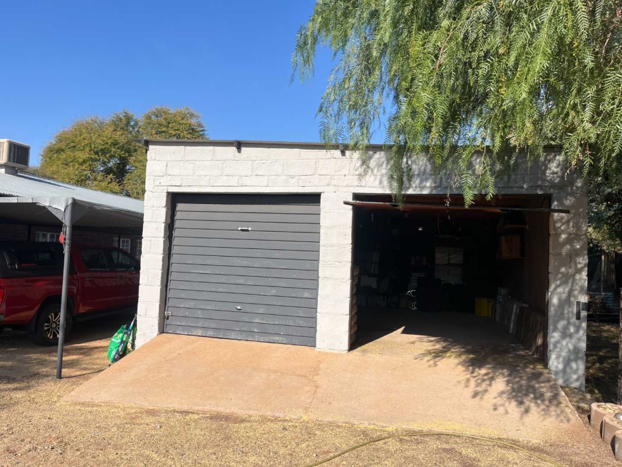 4 Bedroom Property for Sale in Ses Brugge Northern Cape